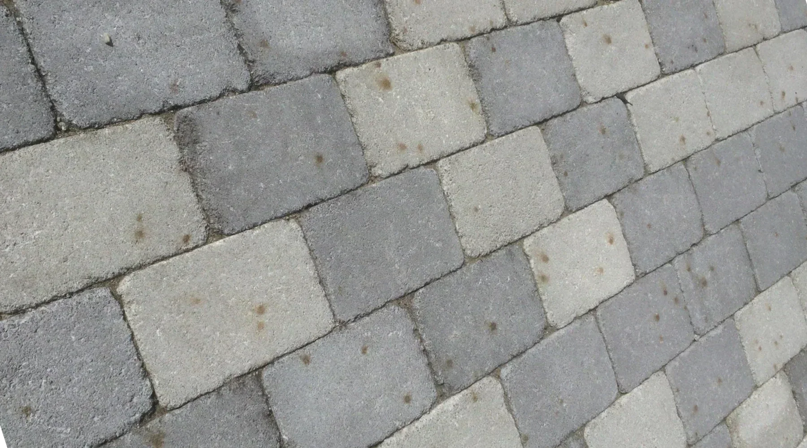 Vedlikeholdsguide for belegningsstein fjern flekker og unngå skader