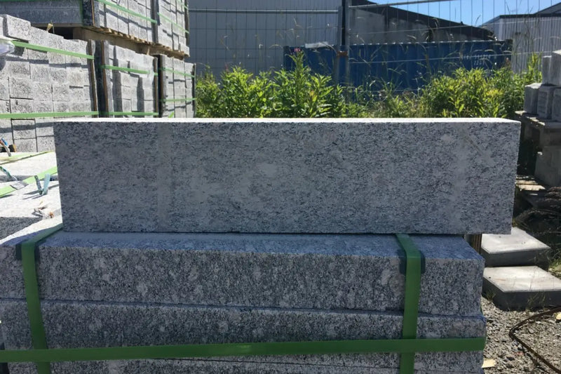 Granitt Kantstein 7x15x60cm Flammet - Benders