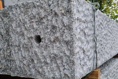 Granitt Portstolpe 30x30x200 ø30mm - ABCSTEIN