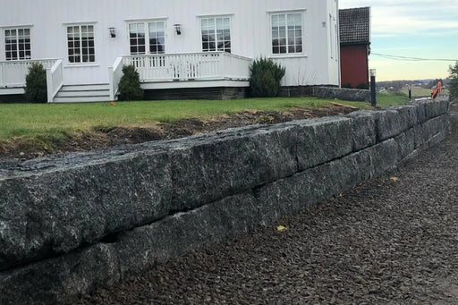 Larvikittblokka 40 Rustikk Granittmur - Støttemur Larvikitt - ABCSTEIN
