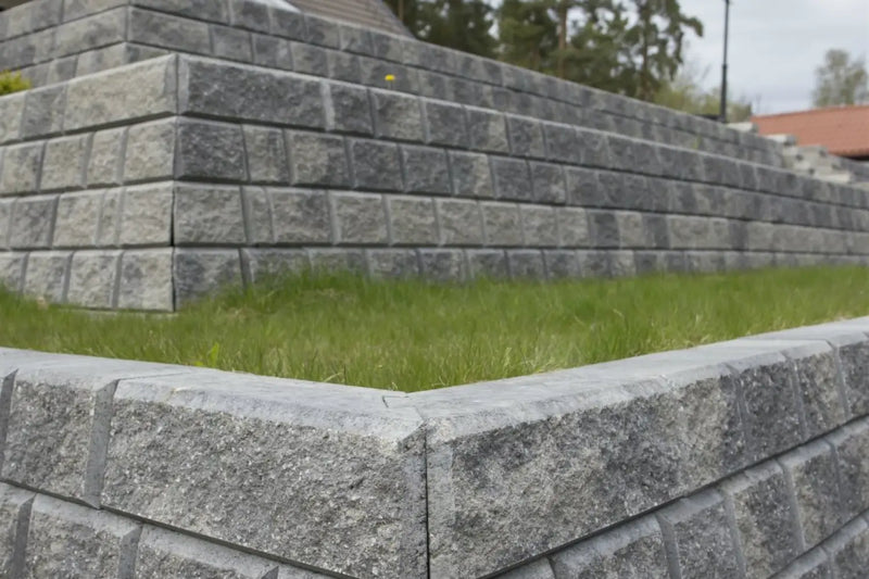 Miniblokk Dekorativ Helblokk 25x28x17cm Gråmix - Støttemur Betong - Benders