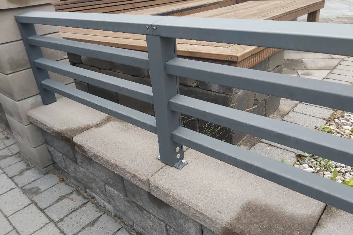 Startpakke 200x50cm Funkis Gjerde Galvanisert Stål - Stålgjerde - Benders