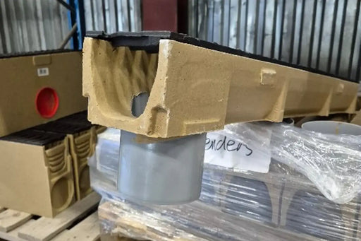 Stora Drain B125 Renne M. Bunnutløp Støpejernrist 100cm. - Drensrenne - Benders