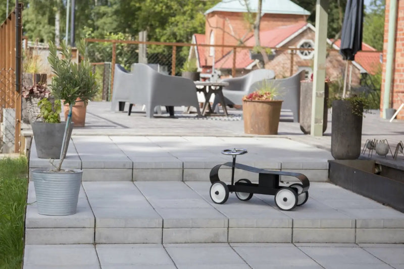 Villa Helle Grå 30x30x5cm Slett M. Fas - Betongheller - Benders