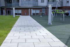 Villa Helle Grå 50x50x5cm Slett M. Fas - Betongheller - Benders